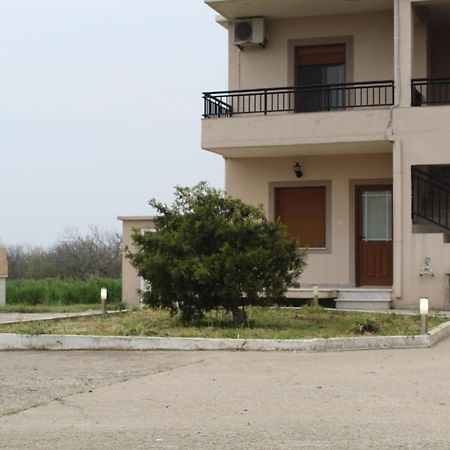 Vakis Apartments 5 Romanon Εξωτερικό φωτογραφία